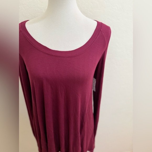 L56. {Free People} Henley top - Picture 3 of 3